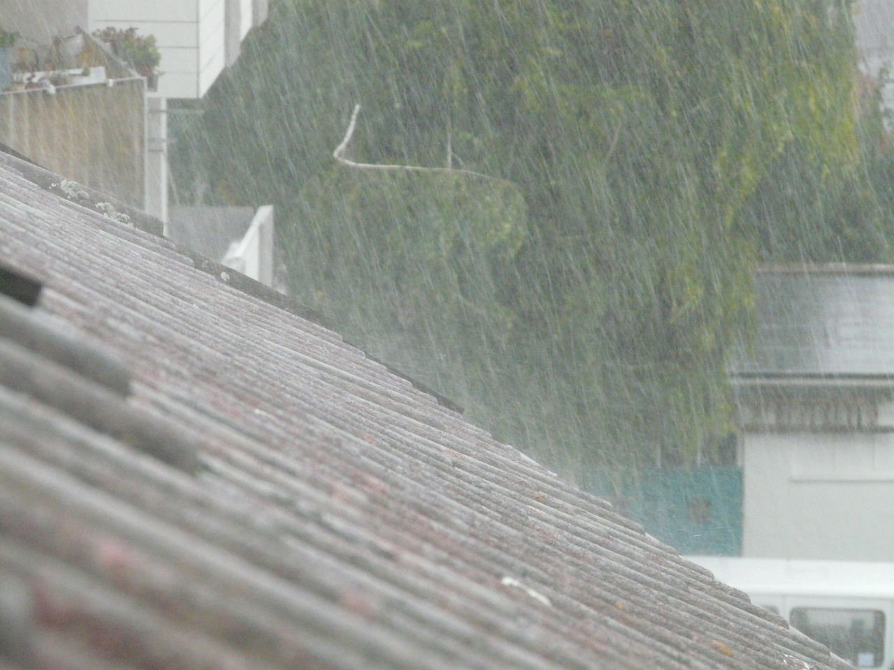 陕西暴雨最新预警，应对暴雨威胁，保障人民安全