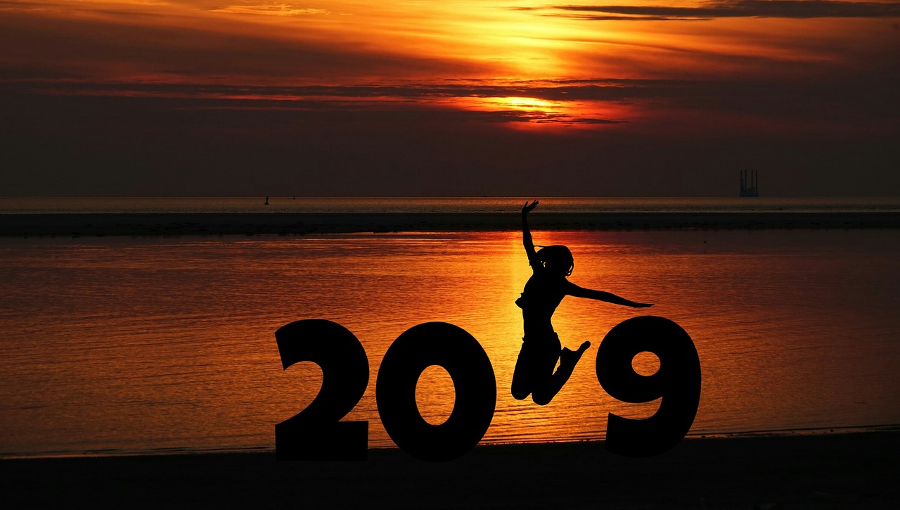 新年最新歌曲，迎接充满希望的曙光旋律